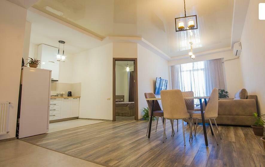 Tikas Home Апартаменты Tbiliszi Kültér fotó