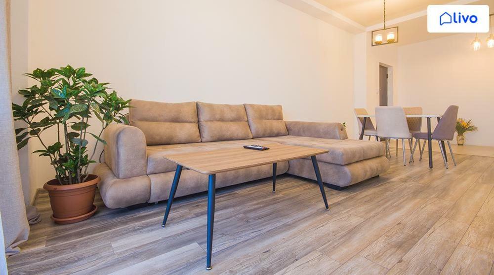 Tikas Home Апартаменты Tbiliszi Kültér fotó